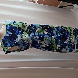 Scuba knit Vince Camuto Floral SS fittef floral dress EUC 14